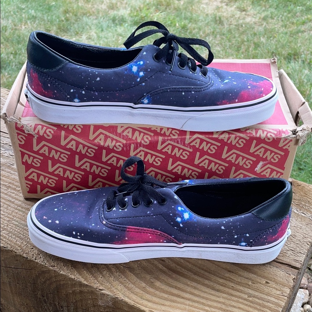 Vans Men's Size 10 Cosmic Black/Red Sneakers 12/2014 drop with original Box